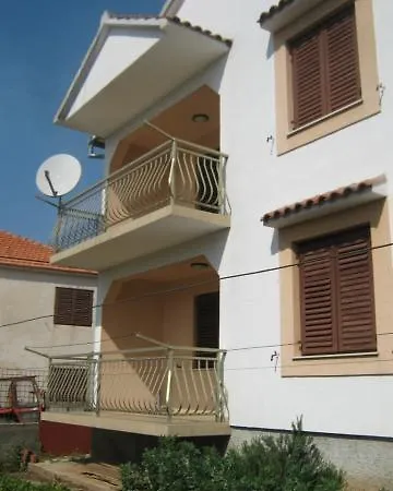Petra Apartman *