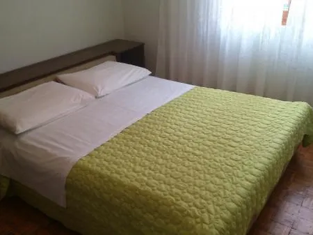 Petra * Pakostane
